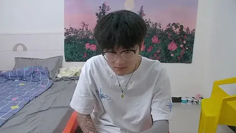 KK-cuteboy — Stripchat recorded stream image, 04.05.2026 13:00