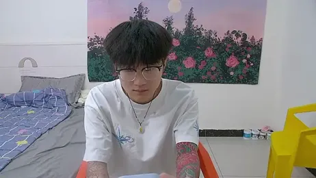 KK-cuteboy — Stripchat recorded stream image, 04.05.2026 13:00
