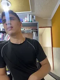 AdrianRinaldi — Stripchat recorded stream image, 04.05.2026 13:40