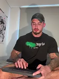 DimitriSullivan_ — Stripchat recorded stream image, 04.05.2026 15:40