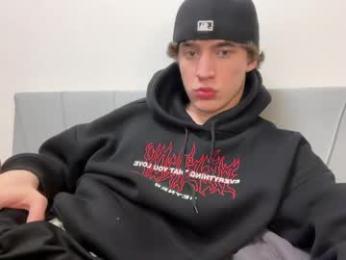 kevin_martin8 — Chaturbate recorded stream image, 04.05.2026 18:00