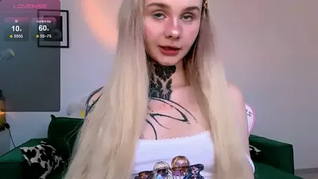 Britney_Lynch — Stripchat recorded stream image, 04.05.2026 14:00