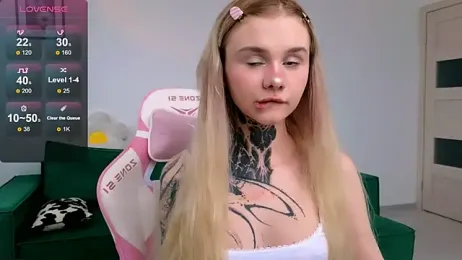 Britney_Lynch — Stripchat recorded stream image, 04.05.2026 14:00