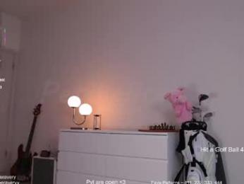 petitebrat — Chaturbate recorded stream image, 04.05.2026 10:40
