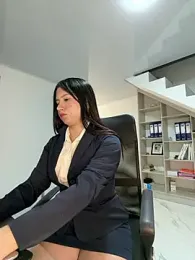 VAL_PRINCESS — Stripchat recorded stream image, 05.05.2026 00:00