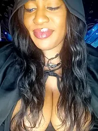 AmazonianMistress — Stripchat recorded stream image, 04.05.2026 22:30
