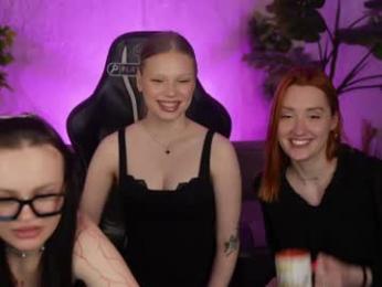 bright_diamonds_054 — Chaturbate recorded stream image, 05.05.2026 14:30