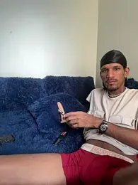 Miguel_bigcock — Stripchat recorded stream image, 07.05.2026 21:30