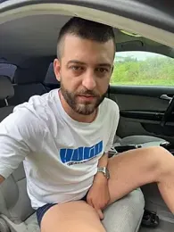 Pablo_Hornyguy95 — Stripchat recorded stream image, 08.05.2026 05:20