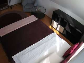voyeurcam-julmodels-whitebed-2 — Camsoda recorded stream image, 05.05.2026 14:10