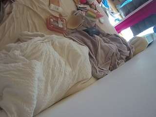 voyeurcam-julmodels-whitebed-4 — Camsoda recorded stream image, 05.05.2026 14:10