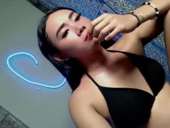 stunning_andrea69 — Chaturbate recorded stream image, 08.05.2026 13:00