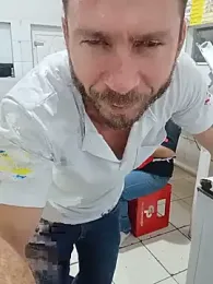 RobertoLuiz84 — Stripchat recorded stream image, 08.05.2026 12:50