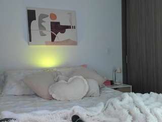 ahinoaa — Camsoda recorded stream image, 09.05.2026 01:00