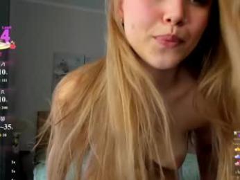 flooora_0 — Chaturbate recorded stream image, 09.05.2026 02:10