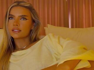 Anais A — Flirt4free recorded stream image, 09.05.2026 06:20