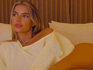 Anais A — Flirt4free recorded stream image, 09.05.2026 06:20