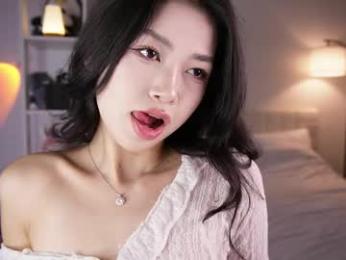 yourlittlesunrise_ — Chaturbate recorded stream image, 10.05.2026 04:50
