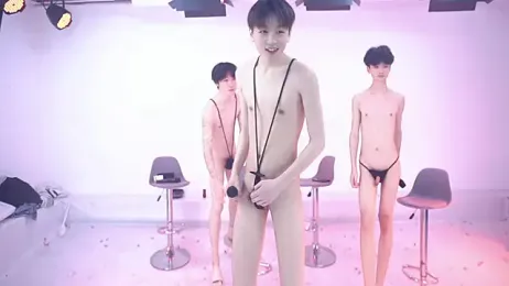 Woshididimen- — Stripchat recorded stream image, 10.05.2026 13:00