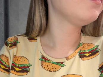AlinaRay — Bongacams recorded stream image, 11.05.2026 15:10