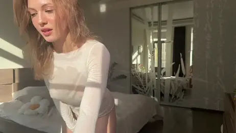 roselyn_rose — Stripchat recorded stream image, 11.05.2026 14:00