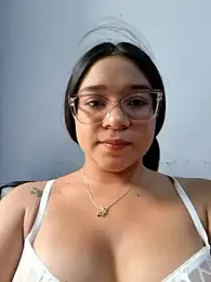 -VICKKY — Stripchat recorded stream image, 11.05.2026 19:20