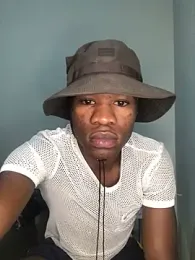 thandolezwe1 — Stripchat recorded stream image, 11.05.2026 19:20
