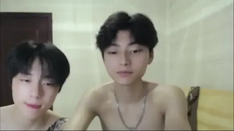 XX-XIUXIU — Stripchat recorded stream image, 12.05.2026 13:40