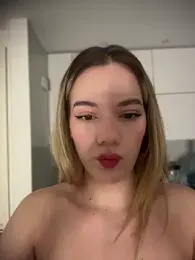 NicoleCut — Stripchat recorded stream image, 13.05.2026 09:10