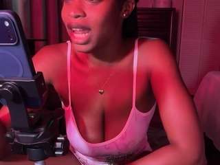 iluvsaffire-bleu — Camsoda recorded stream image, 13.05.2026 15:40