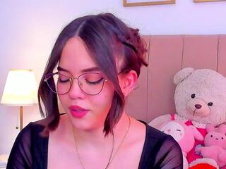 Bella Fontana — Flirt4free recorded stream image, 13.05.2026 17:40