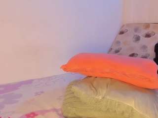 ninapetite — Camsoda recorded stream image, 15.05.2026 00:10