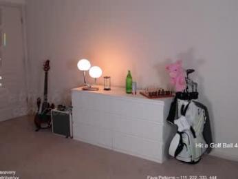 petitebrat — Chaturbate recorded stream image, 14.05.2026 23:40