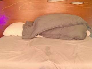 alison-mooon — Camsoda recorded stream image, 15.05.2026 23:00
