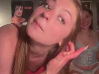 mollyxxxmoon — Chaturbate recorded stream image, 16.05.2026 04:20