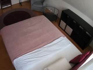 voyeurcam-julmodels-whitebed-2 — Camsoda recorded stream image, 16.05.2026 16:10