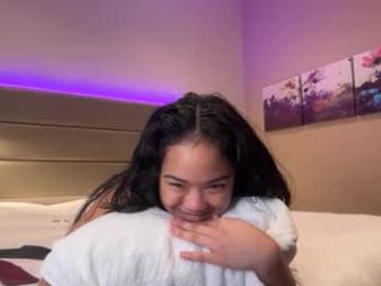 celestial_x — Chaturbate recorded stream image, 19.05.2026 17:00