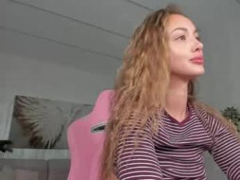 tiffanyhouston_ — Chaturbate recorded stream image, 20.05.2026 06:20