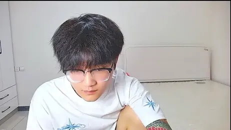 KK-cuteboy — Stripchat recorded stream image, 20.05.2026 12:20