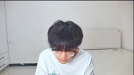 KK-cuteboy — Stripchat recorded stream image, 20.05.2026 12:20