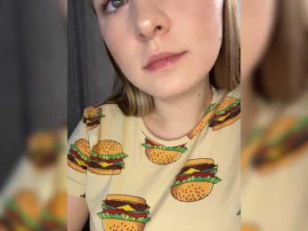 AlinaRay — Bongacams recorded stream image, 22.05.2026 14:30