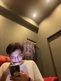 ryusei18570 — Stripchat recorded stream image, 22.05.2026 14:00