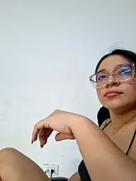 -VICKKY — Stripchat recorded stream image, 22.05.2026 19:30