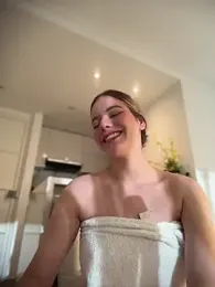 NicoleCut — Stripchat recorded stream image, 23.05.2026 09:00