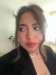 sukhakunis1 — Stripchat recorded stream image, 23.05.2026 18:00