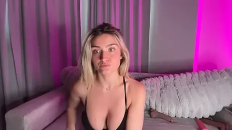 meggsworld — Stripchat recorded stream image, 24.05.2026 18:20