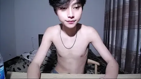 XX-XIUXIU — Stripchat recorded stream image, 24.05.2026 18:10