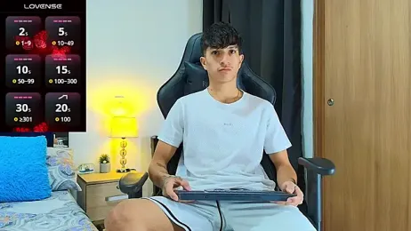 _CamiloBass — Stripchat recorded stream image, 24.05.2026 20:20