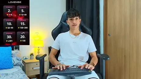_CamiloBass — Stripchat recorded stream image, 24.05.2026 20:20