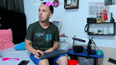 big-dicktop23 — Stripchat recorded stream image, 25.05.2026 01:30